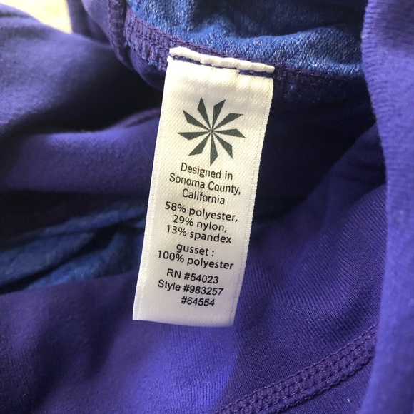 ATHLETA honeycomb connect capri size S - Picture 7 of 8